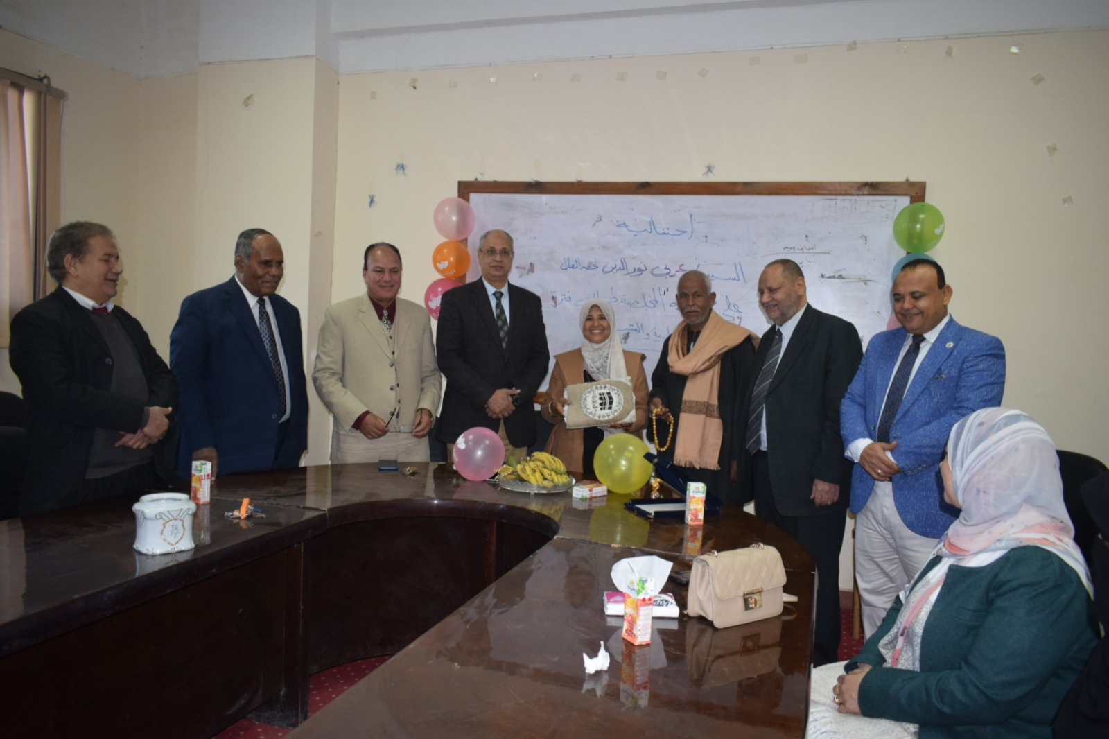 تكريم العامل عربي نور الدين عبد العال